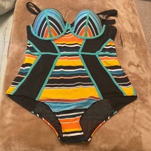 Torrid one piece swim suit size 1, new with tags